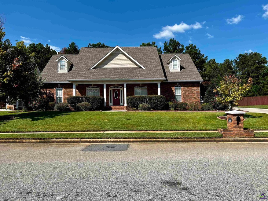 208 Estates Way, Warner Robins, GA 31088 - photo 1