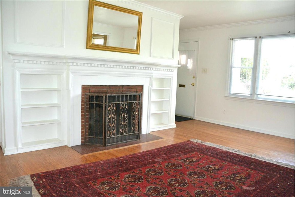 3314 Longwood Dr, Falls Church, VA 22041 - photo 1