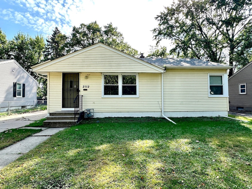 2112 Cottage Ave E, Saint Paul, MN 55119 - photo 1