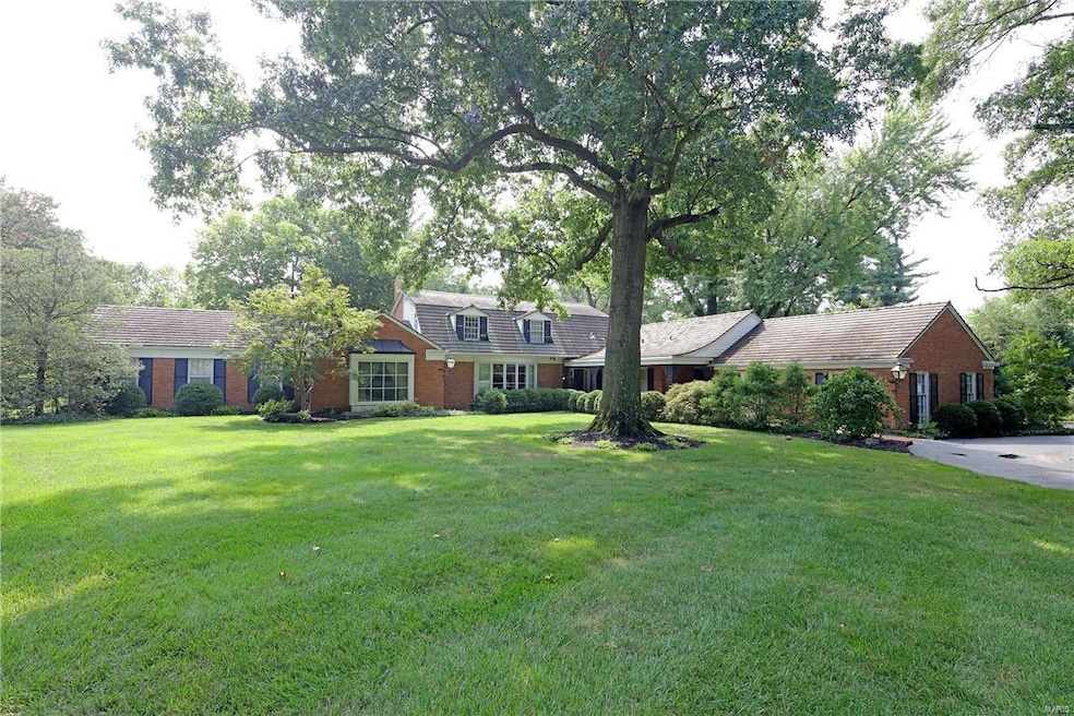 Large 2.8 acre lot