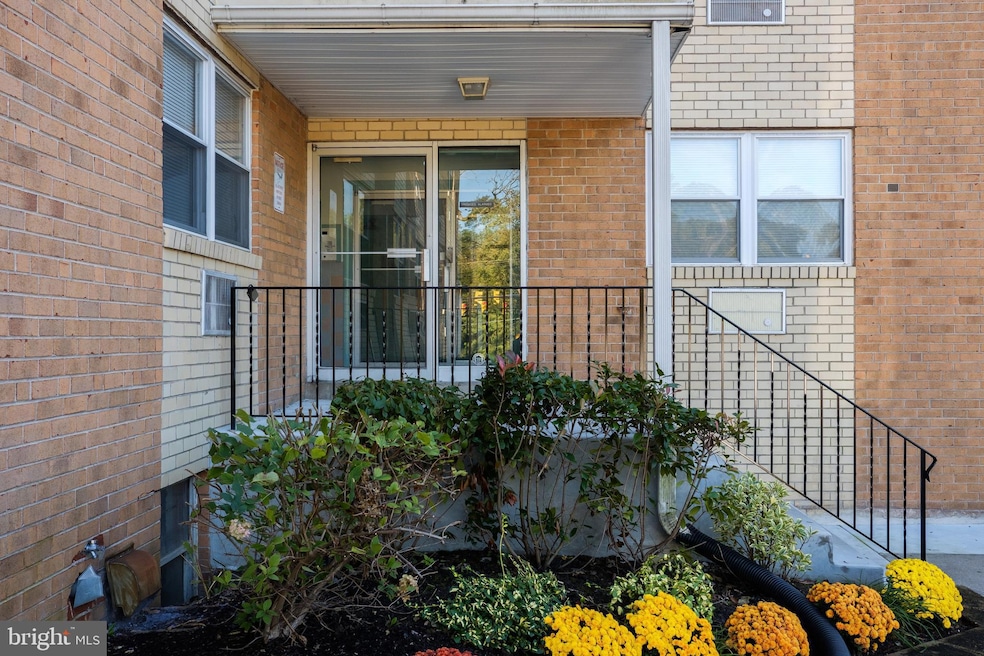 For Rent $895/month