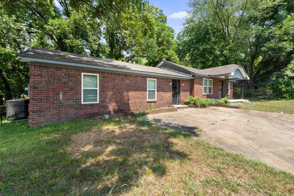 For Sale $159,000 • Co-Listing Agent