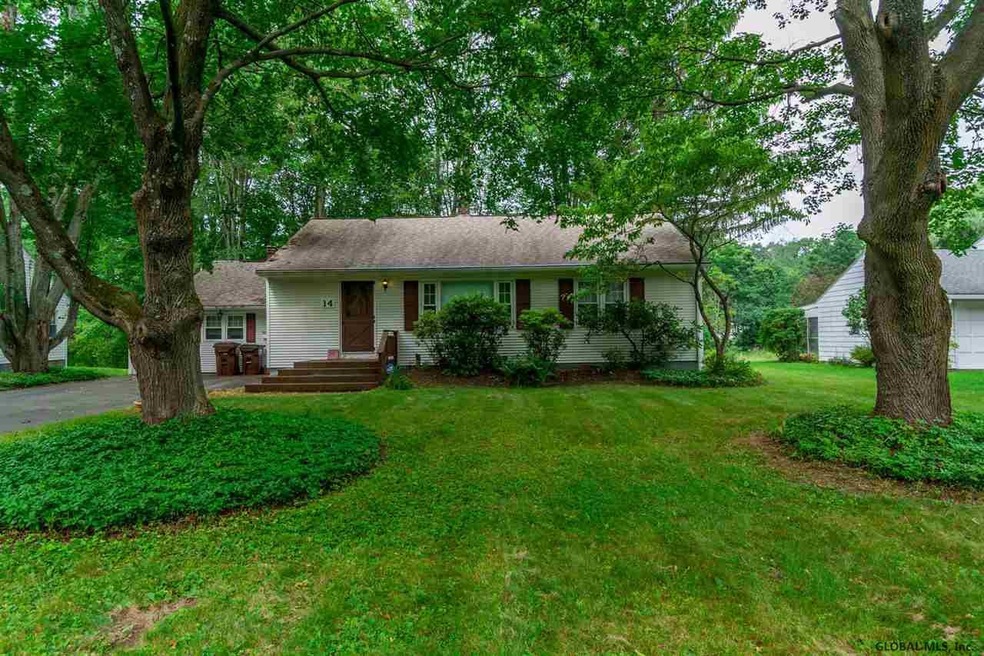 14 Evelyn Dr, Delmar, NY 12054 - photo 1