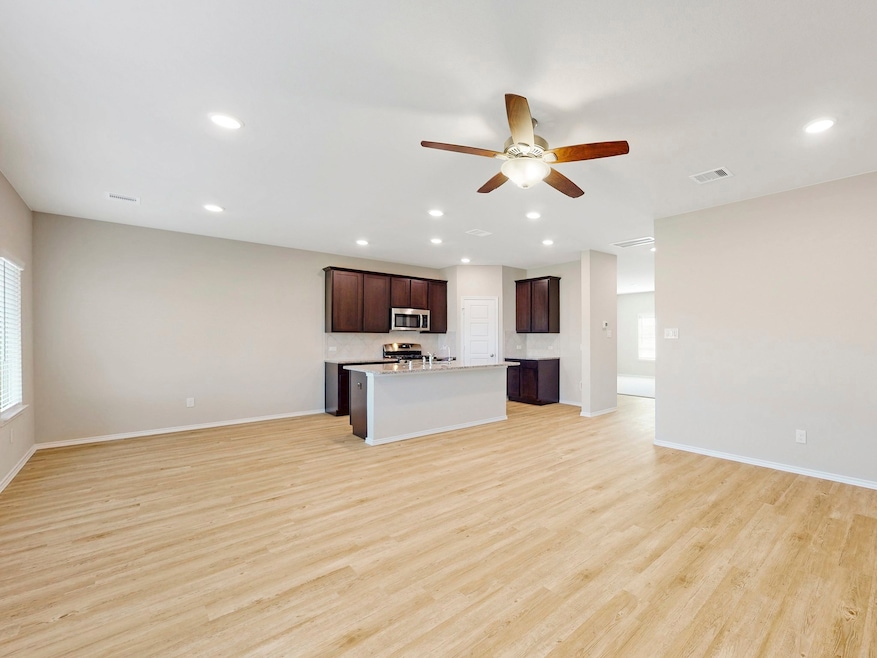 523 High Holly Cir, Magnolia, TX 77354 - photo 1