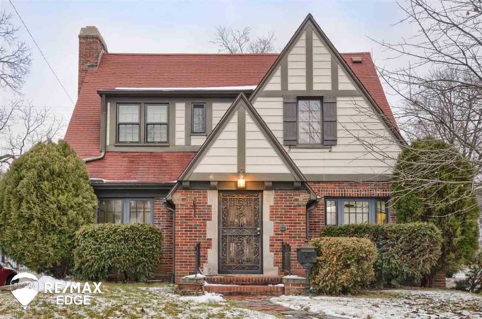 801 Blanchard Ave, Flint, MI 48503 - photo 1