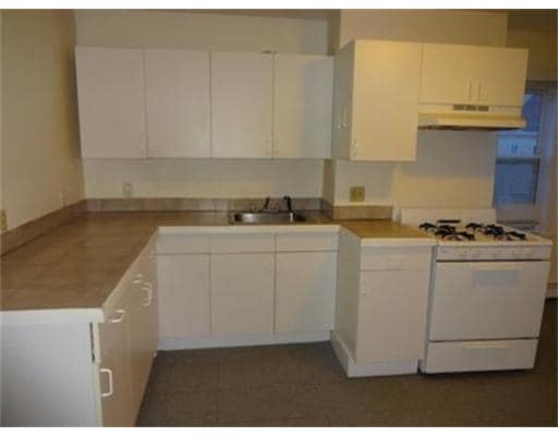 177 W 7th St unit 3, Boston, MA 02127 - photo 1