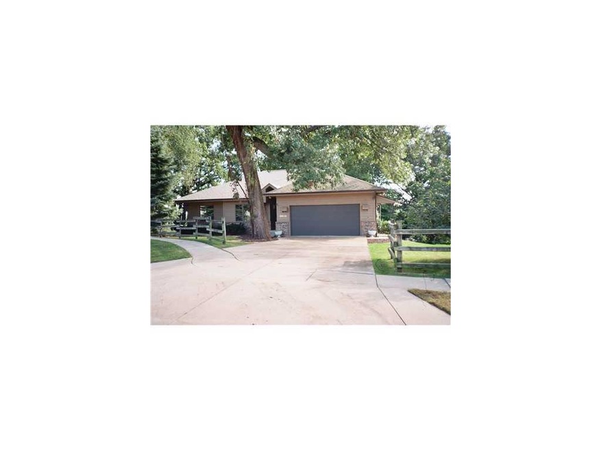 2609 Lancelot Ln NW, Cedar Rapids, IA 52405 - photo 1