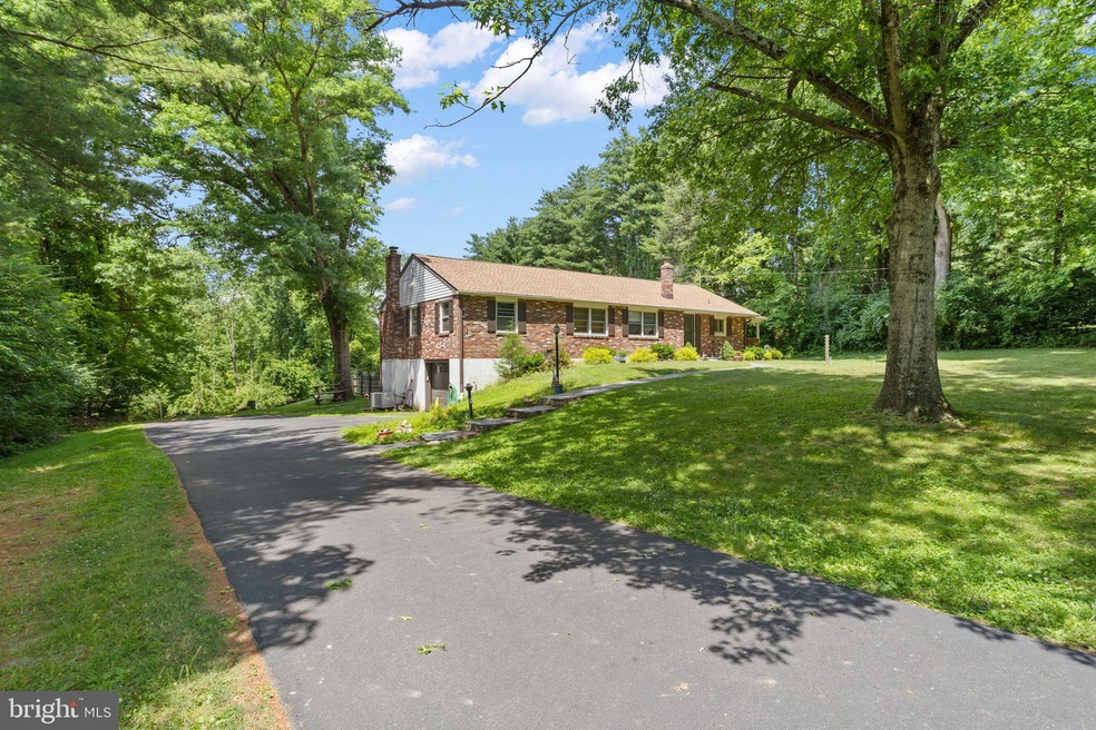 25 Longview Rd, Glen Mills, PA 19342 - photo 1