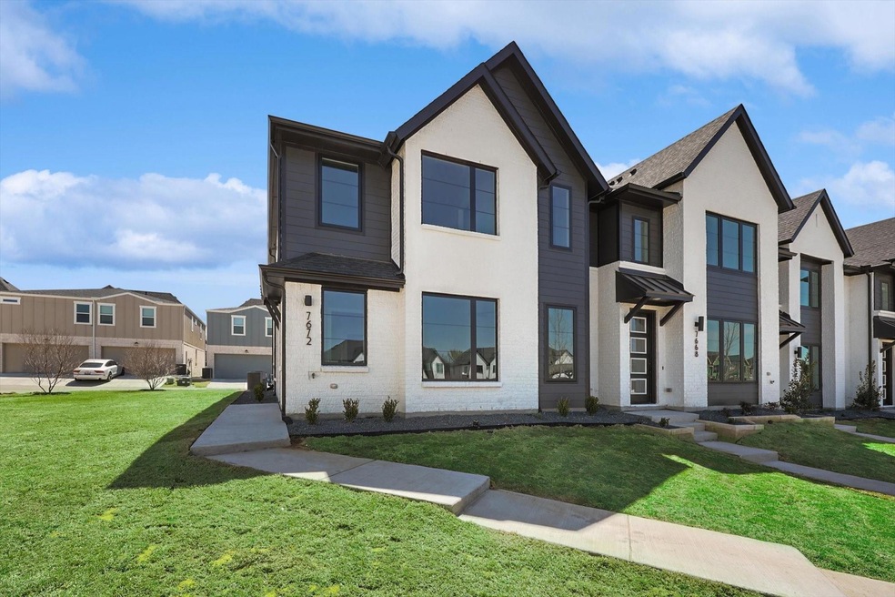 7672 Rambler Ln, North Richland Hills, TX 76182 - photo 1