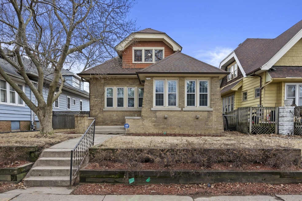 2747 N 53rd St Milwaukee