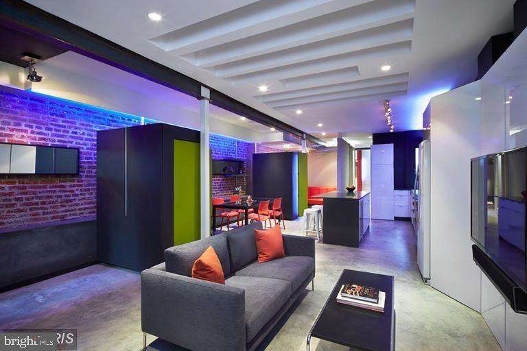 1916 Biltmore St NW unit B, Washington, DC 20009 - photo 1