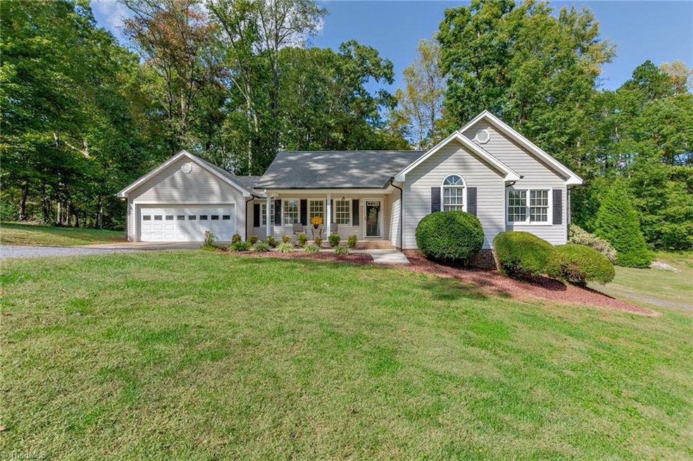 1037 Old Forest Ct, Asheboro, NC 27205 - photo 1