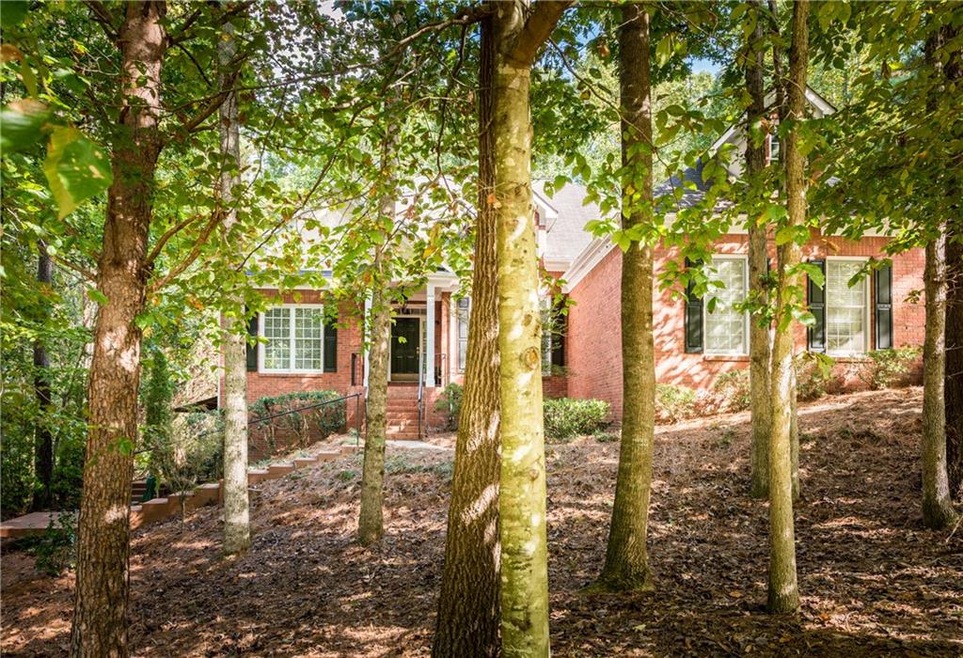 312 Thorntree Ln, Canton, GA 30115 - photo 1