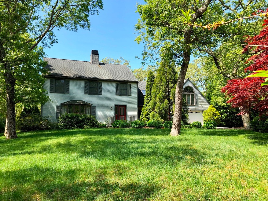 27 Bayes Hill Rd, Oak Bluffs, MA 02557 - photo 1