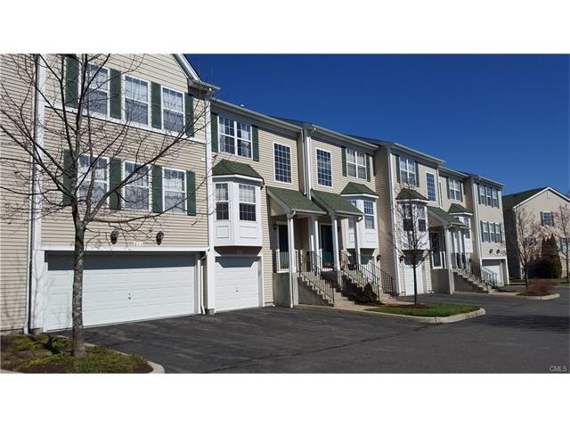 609 Lexington Blvd unit 609, Bethel, CT 06801 - photo 1