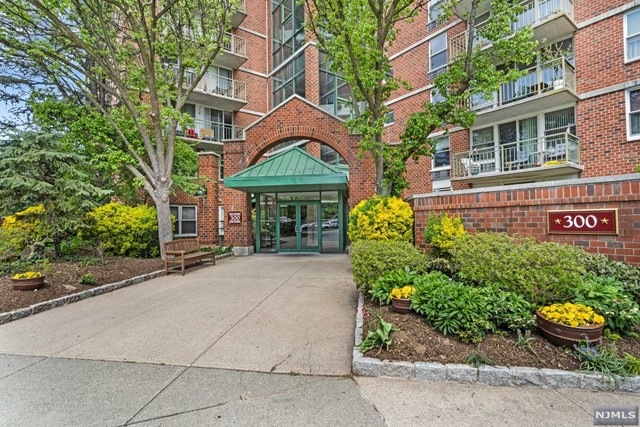 The Mill At Little Falls unit 208, Little Falls, NJ 07424 - photo 1