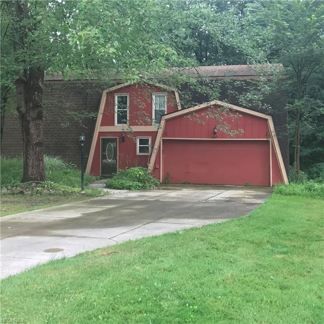 Welcome home to 10318 Smugglers Cove in Aurora Sho