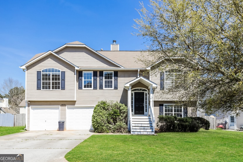 10670 Day Lily Dr, Hampton, GA 30228 - photo 1