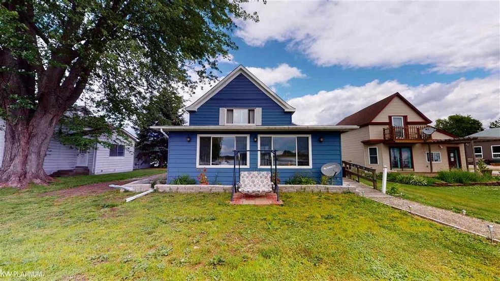 Front view of house with open yard