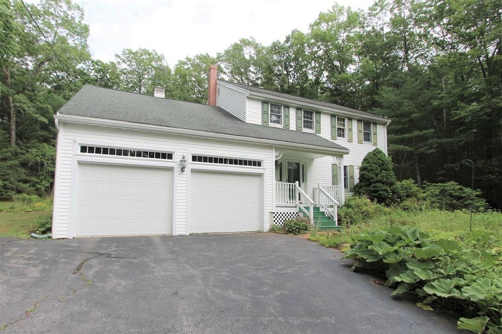 9 Laura Ln, Newton, NH 03858 - photo 1