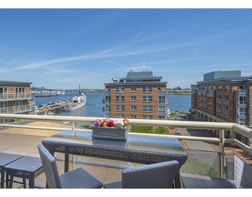 2 Battery Wharf unit 2502, Boston, MA 02109 - photo 1
