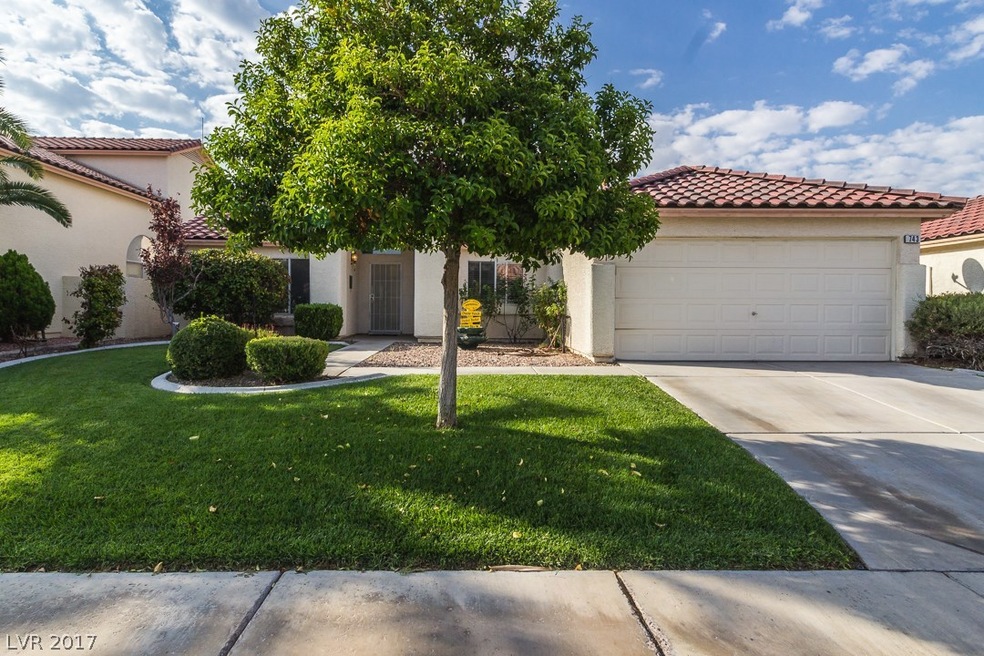 BEAUTIFUL HENDERSON HOME WITH NO HOA!