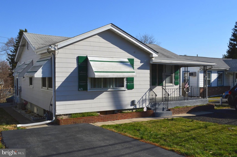 421 E Dutton Mill Rd, Brookhaven, PA 19015 - photo 1