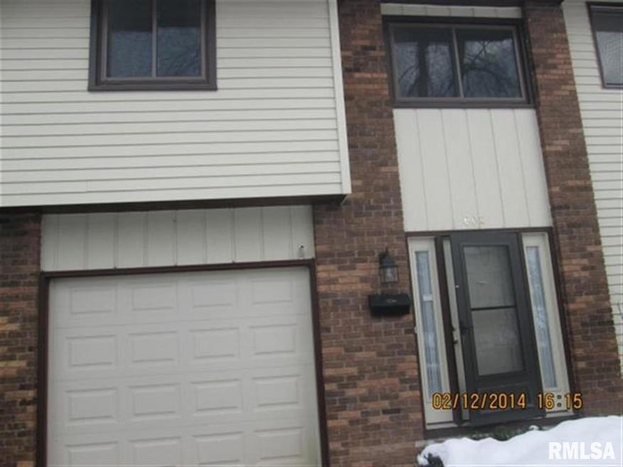 4023 Lillie Ave unit 602, Davenport, IA 52806 - photo 1