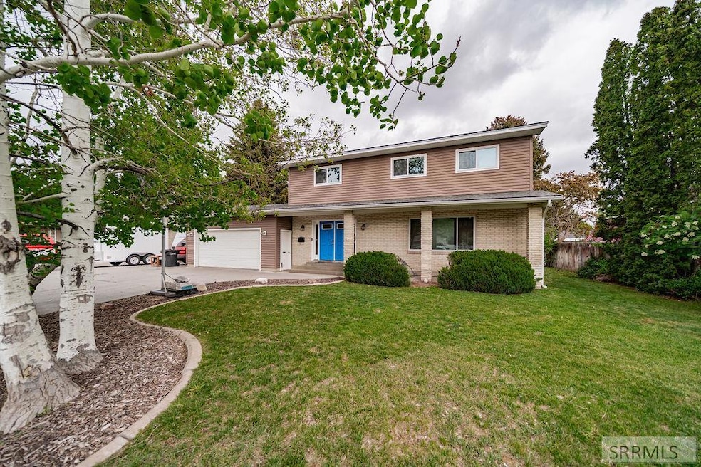 For Sale $399,000 • Co-Listing Agent