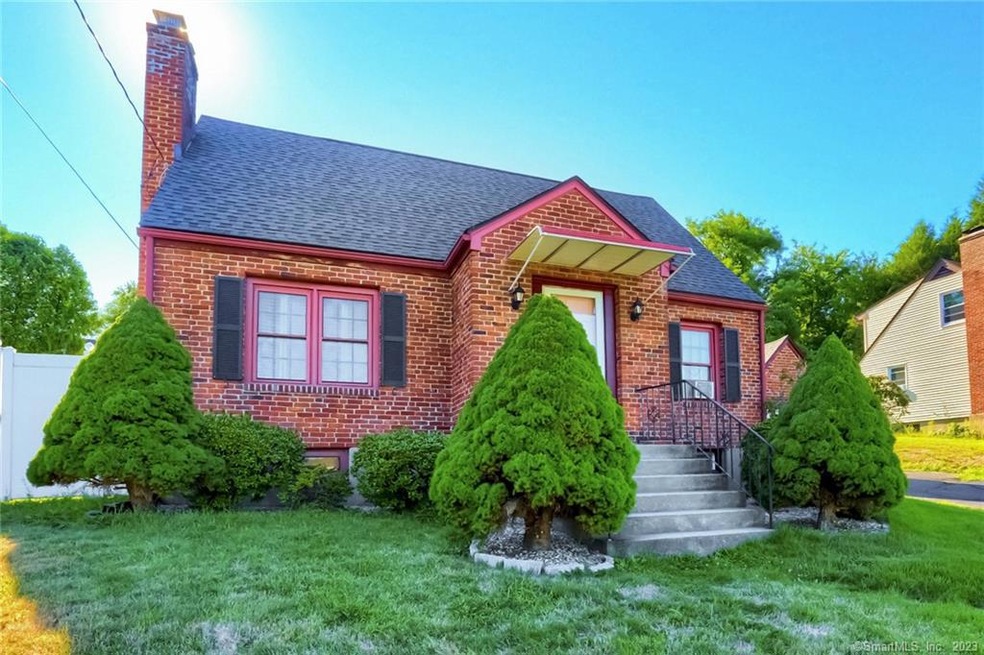 567 S Main St, West Hartford, CT 06110 - photo 1