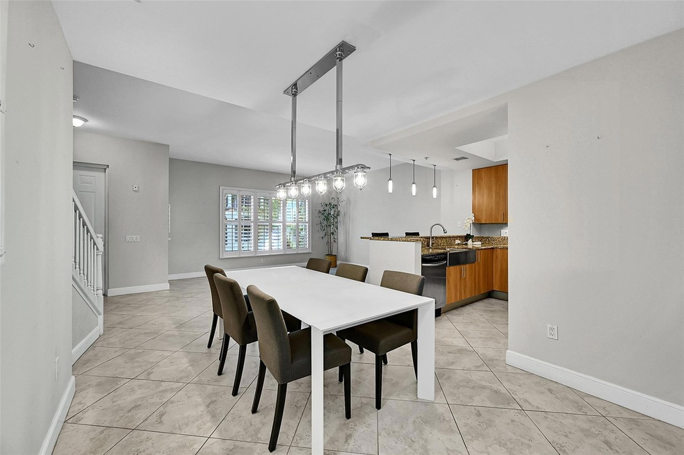 Wilton Station unit 102, Wilton Manors, FL 33334 - photo 1