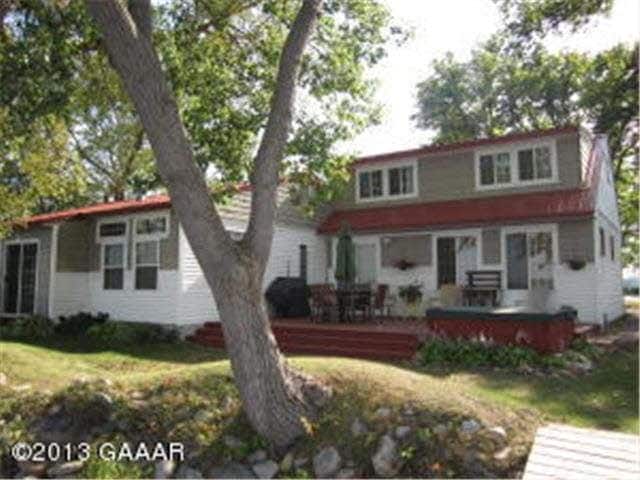 303 Carlos Darling Dr NE, Alexandria, MN 56308 - photo 1