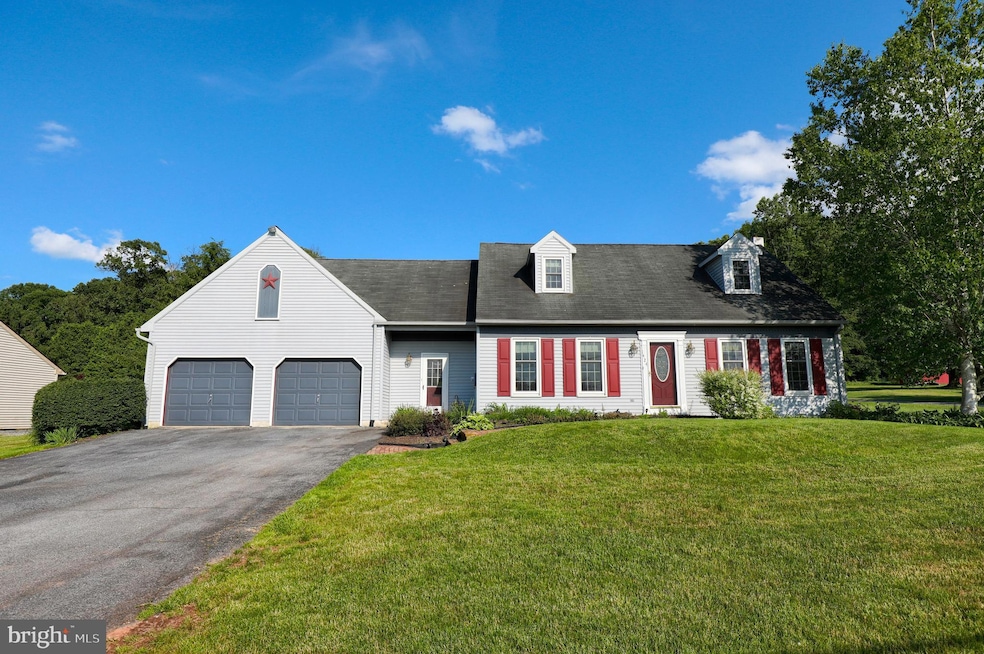 1424 Reading Rd, Mohnton, PA 19540 - photo 1