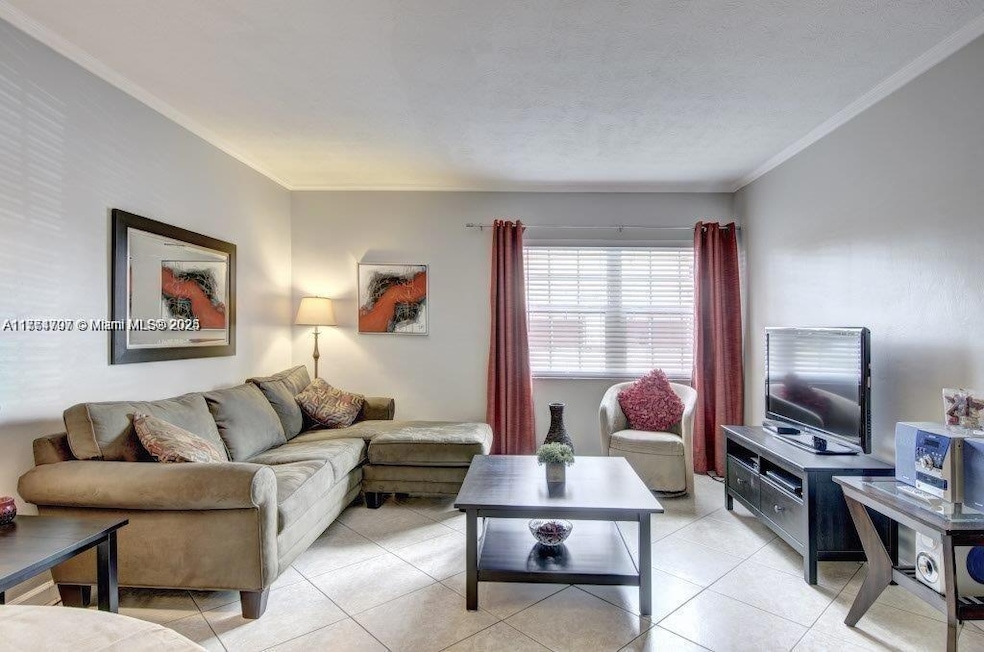 221 SE 9th Ave unit 108, Pompano Beach, FL 33060 - photo 1