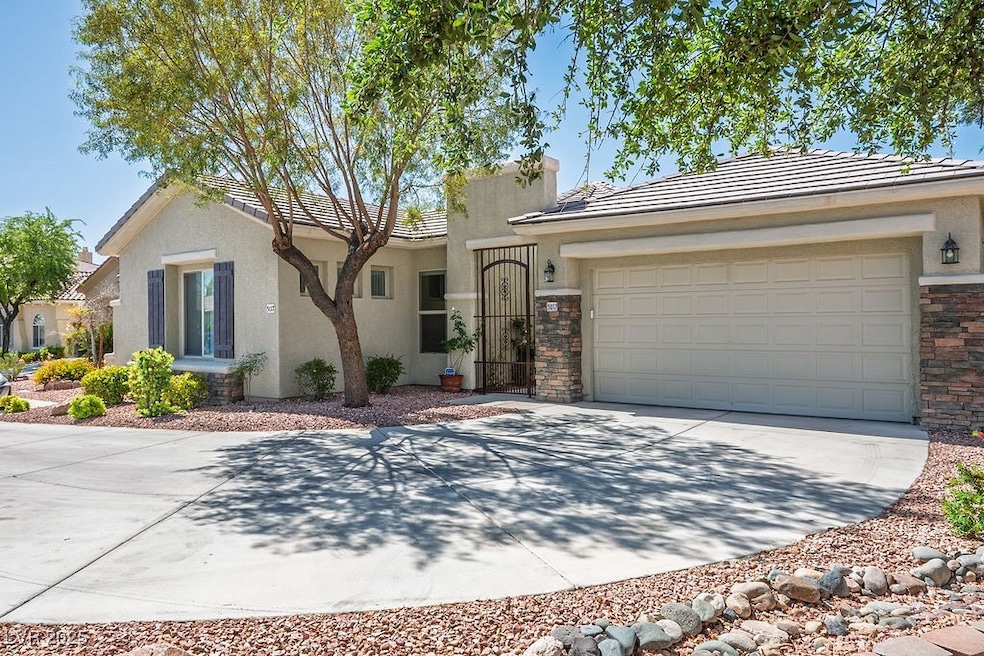 Large front driveway, over 10k sf lot