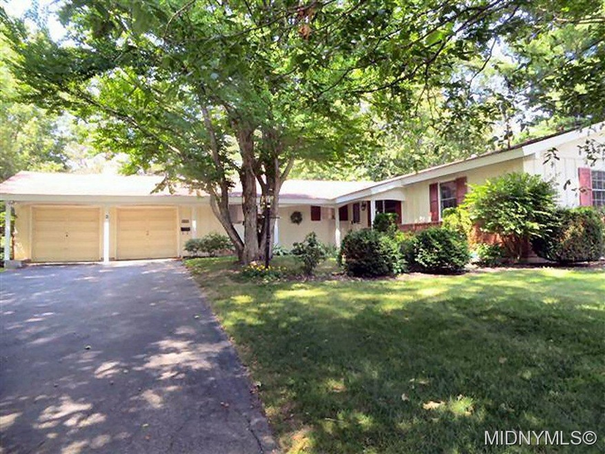 Ranch in Superb Location