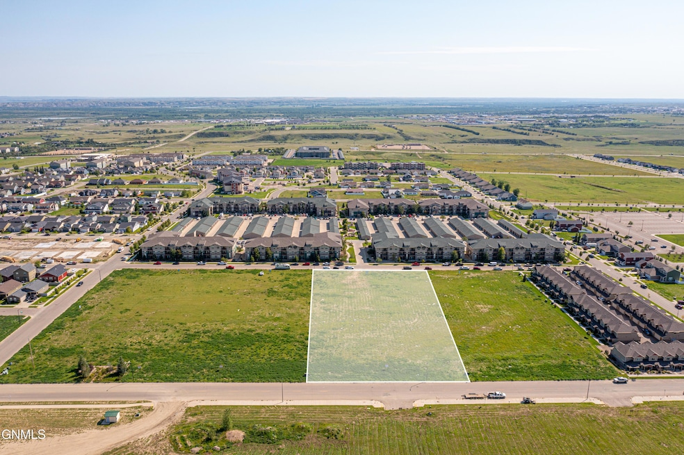 L3l1b23b29 37th St W, Williston, ND 58801 - photo 1