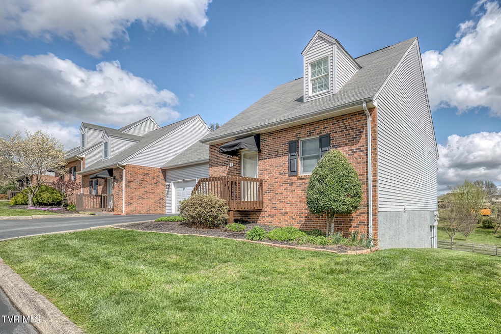 2700 INDIAN RIDGE RD Unit 9