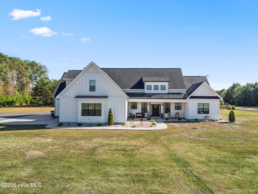 3713 N Carolina 11, Wallace, NC 28466 - photo 1