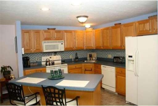 70 Bridle Cross Rd, Fitchburg, MA 01420 - photo 1