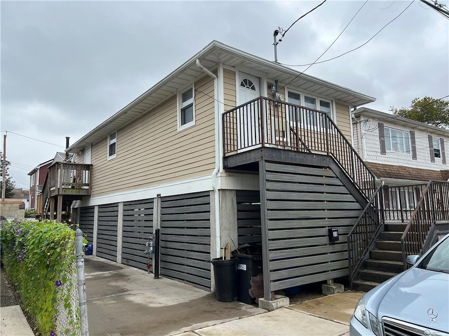 30 Center Place, Staten Island, NY 10306 - photo 1