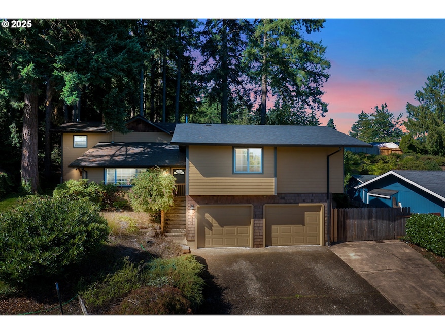 947 S R St, Cottage Grove, OR 97424 - photo 1