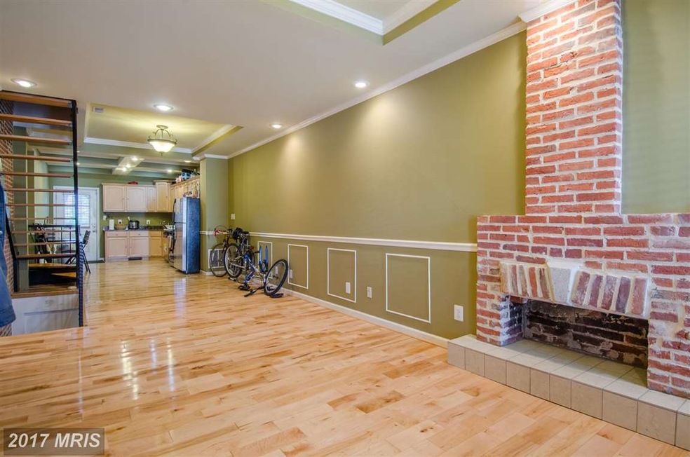 915 Washington Blvd, Baltimore, MD 21230 - photo 1