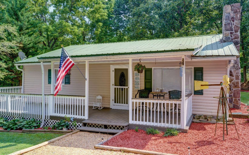 674 Pen Dr, Ellijay, GA 30540 - photo 1