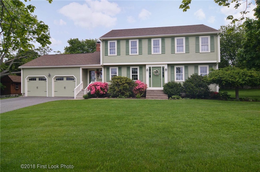 2 Valley Stream Dr, Cumberland, RI 02864 - photo 1