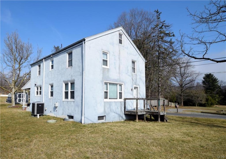 4077 Main Rd W, Emmaus, PA 18049 - photo 1