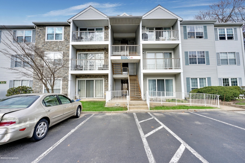 76 Willow Ct unit F3, Trenton, NJ 08619 - photo 1