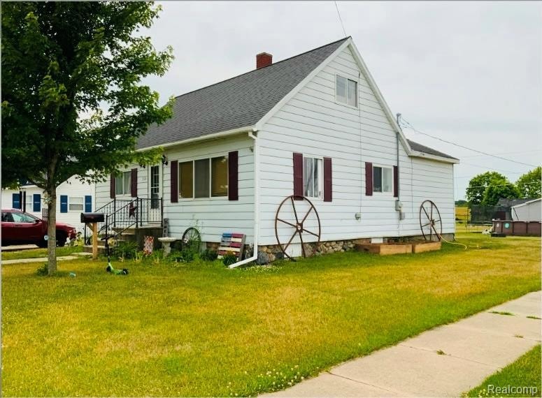 323 N Bankson St, Saint Louis, MI 48880 - photo 1