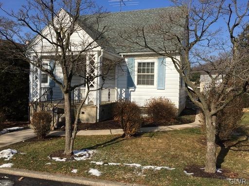 727 E Tioga St unit 2nd floor, Allentown, PA 18103 - photo 1