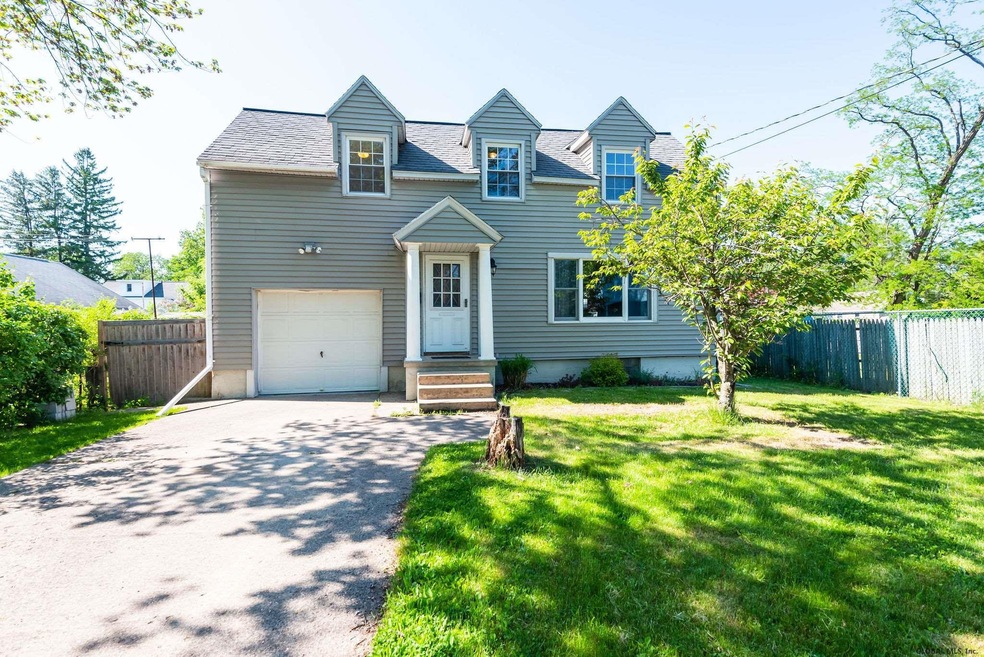 2149 Hollywood Ave, Schenectady, NY 12306 - photo 1